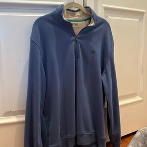 Izod men’s 3/4 zip size L- barely worn and super soft